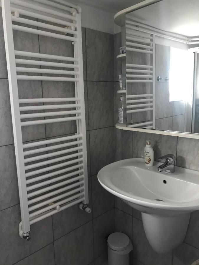 Permissive Villa Cluj-Napoca Eksteriør bilde
